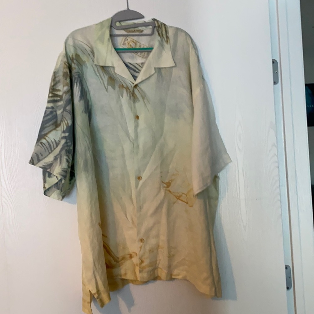 Tommy Bahama button down